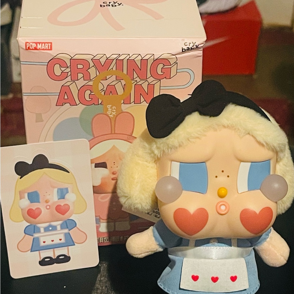 .	Crybaby “Crying Again Alice” – Open Box Vinyl Figure